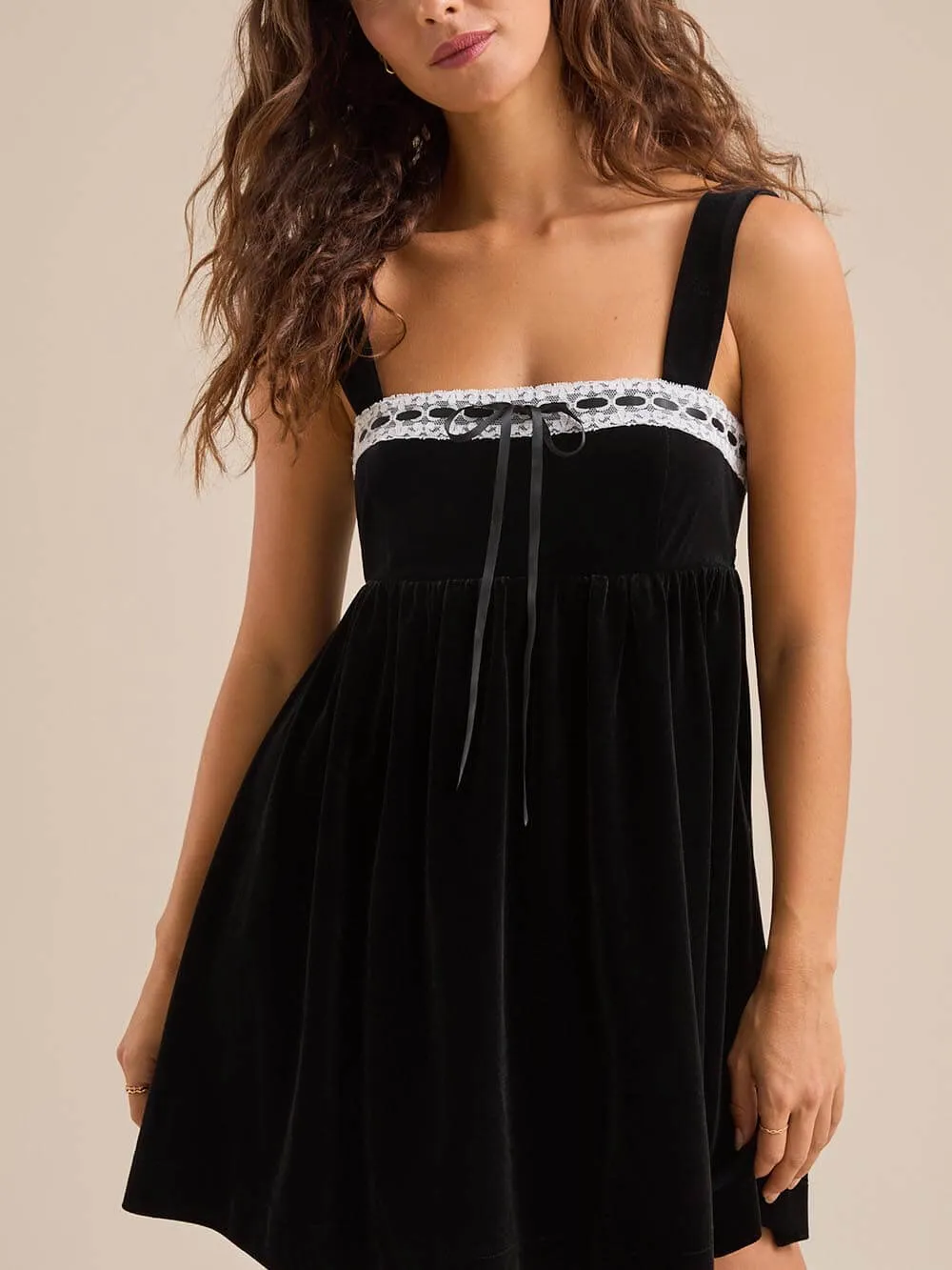 Elegant Goldie Velvet Lace Decoration Mini Dress