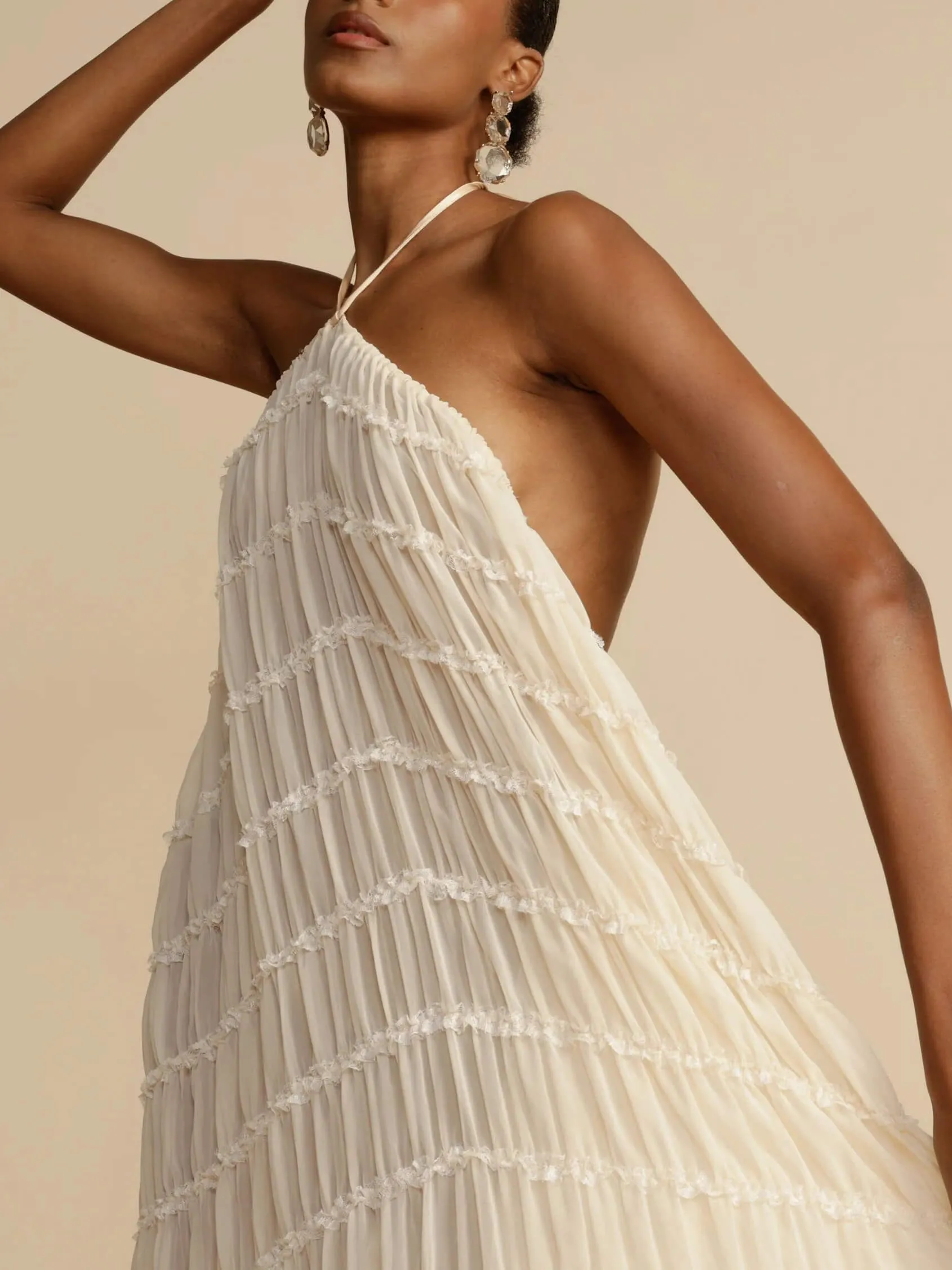 Charming Pleated Drawstring Waist Tiered Halterneck Midi Dress