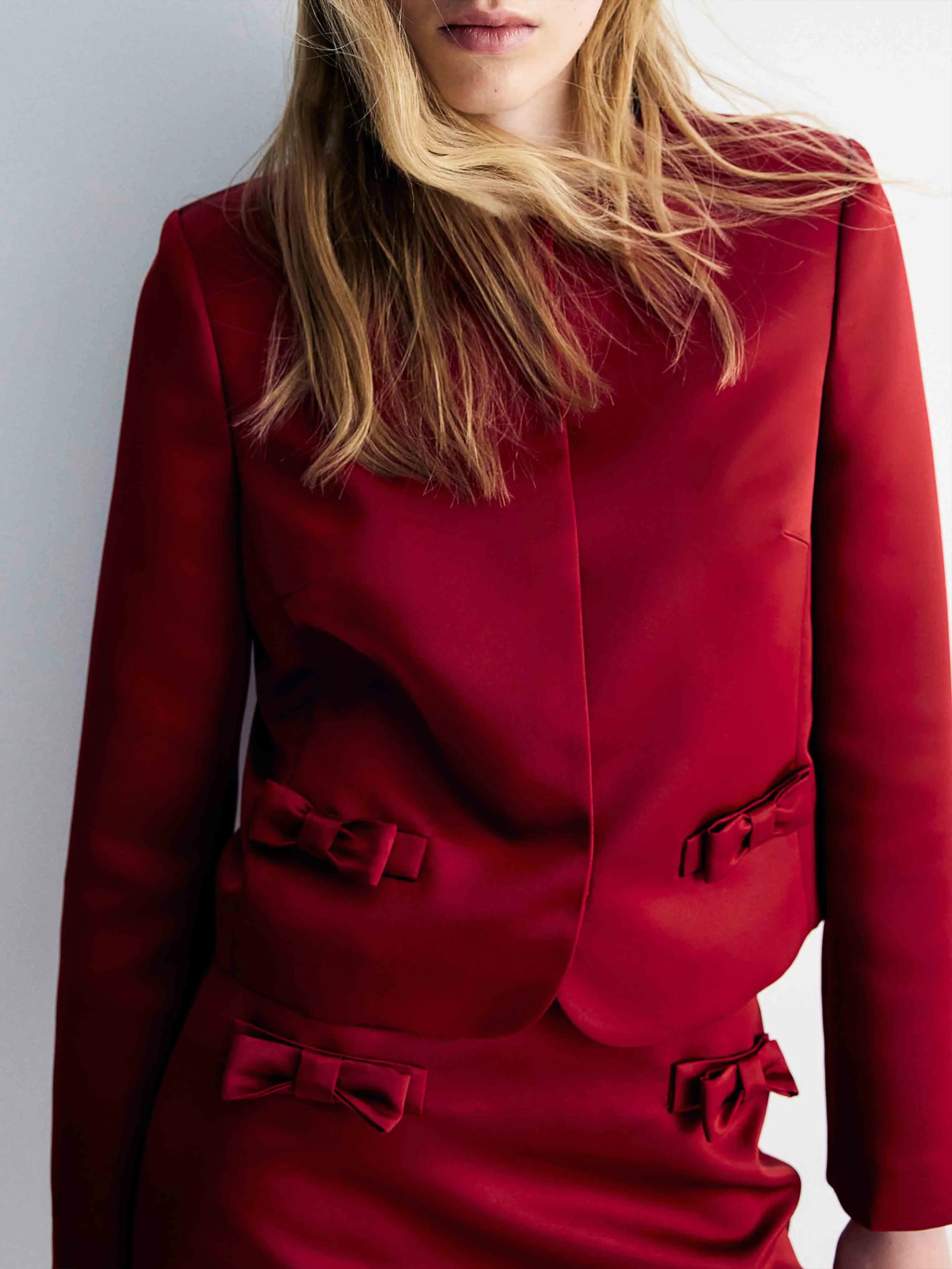 Elegant Round-neck Bow Blazer