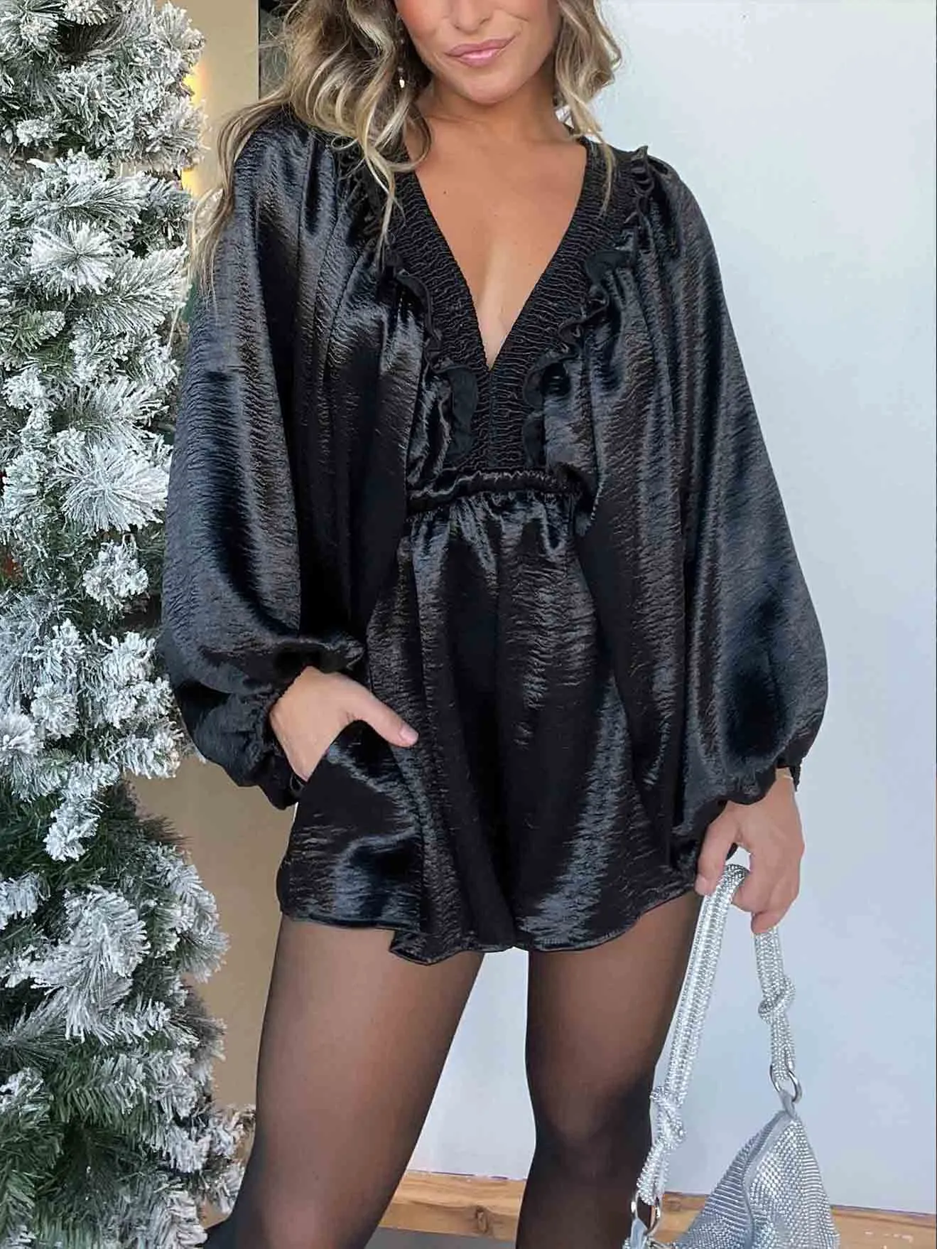 Exquisite V-neck Satin Pleated Jumpsuit