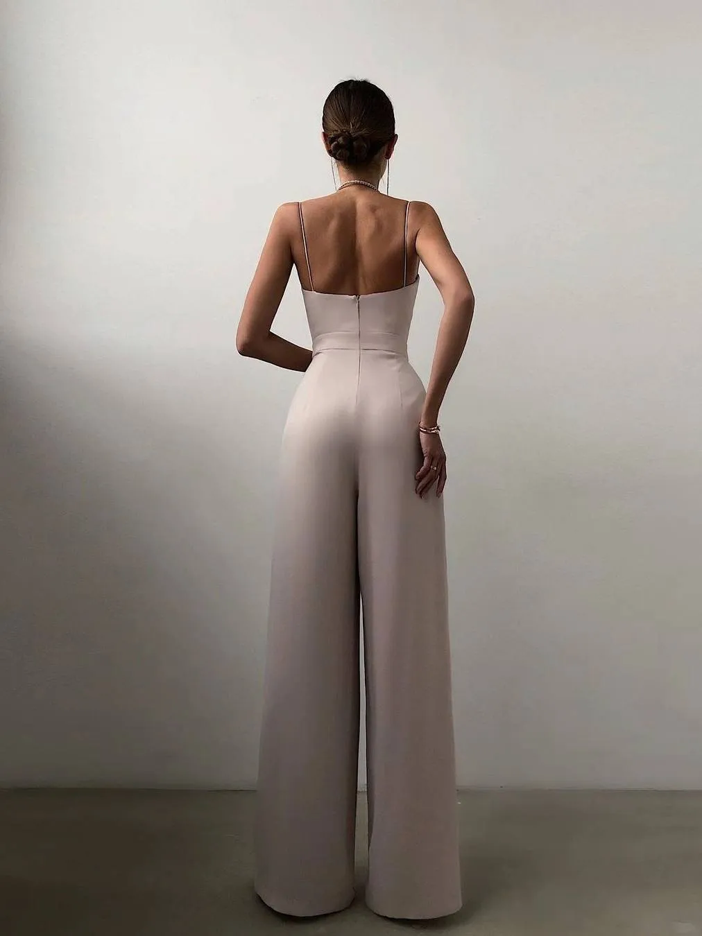 Suspender Tight Waist Straight Mopping Minimalist Jumpsuit