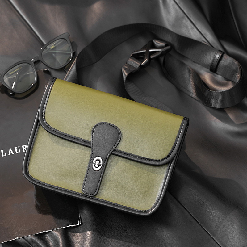 Trendy Simple Retro Men's Back Slung Small Square Bag