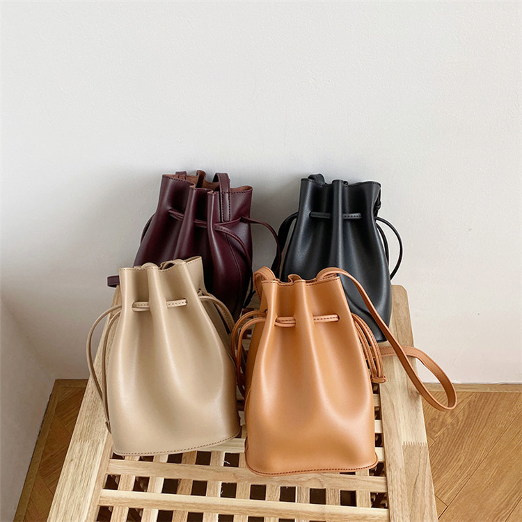 Simple Drawstring Pleated Bucket Bag