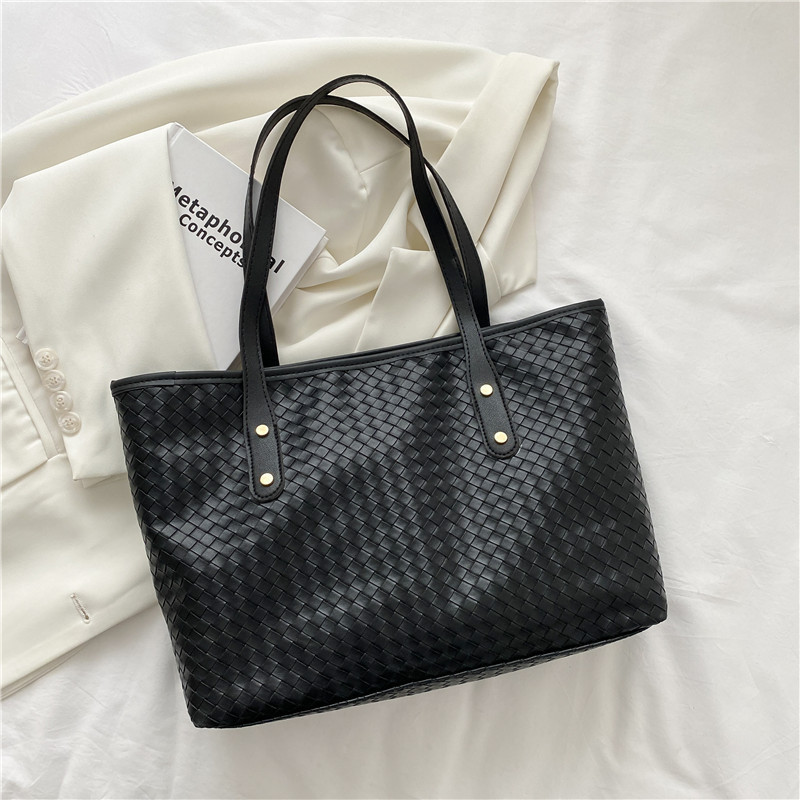 New Large Capacity Fashion Woven Single Shoulder Handheld Simple Tote Bag