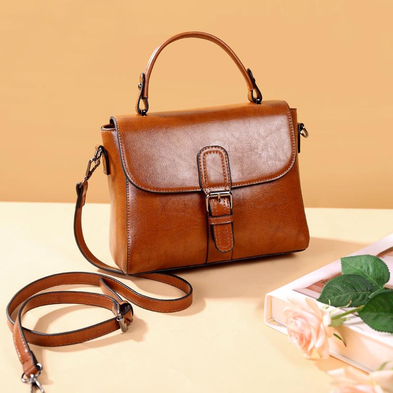 Bag Women's New Retro Fashion Casual Leather Buckle Messenger Bag Shoulder Slung Portable Women's Bag