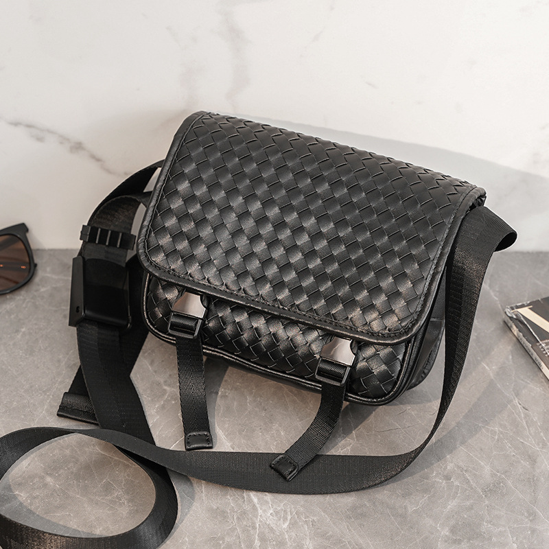 Men's Fashion Casual Woven Shoulder Slung Small Square Bag