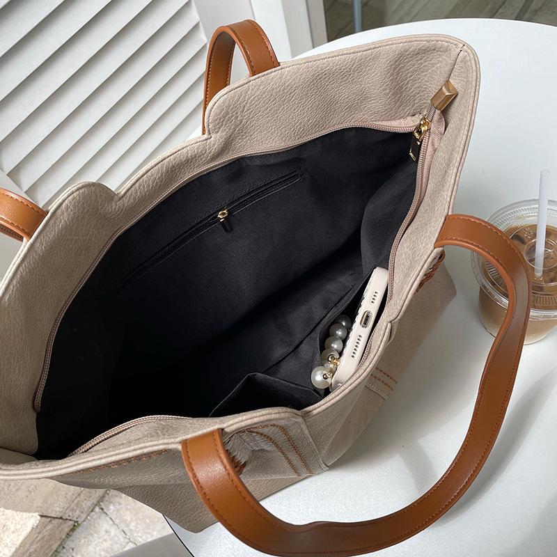 New Fashion Atmosphere Simple Tote Bag Retro Large Capacity Shoulder Portable Commuter Bag Women