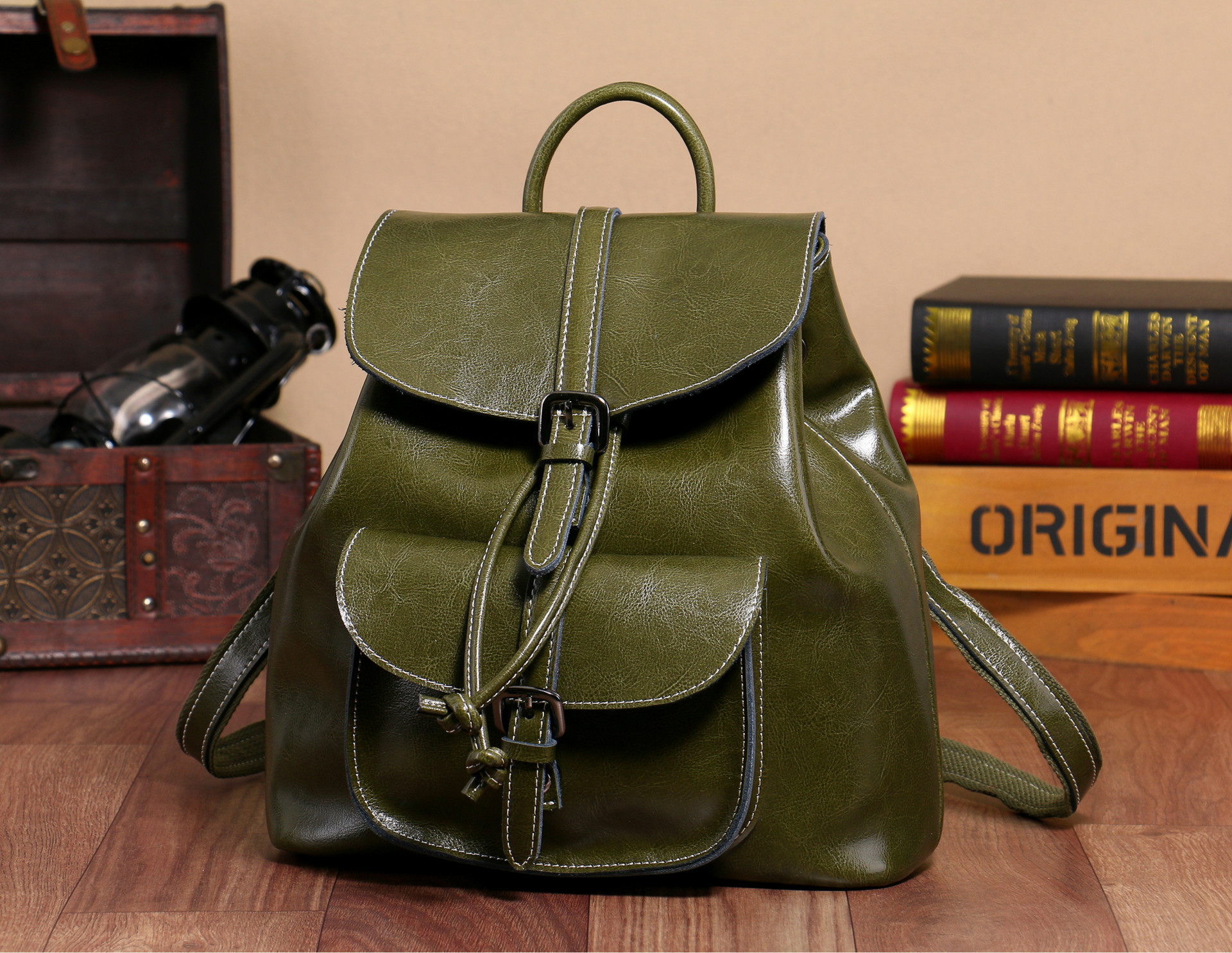 Oil Wax Cowhide Pocket Backpack
