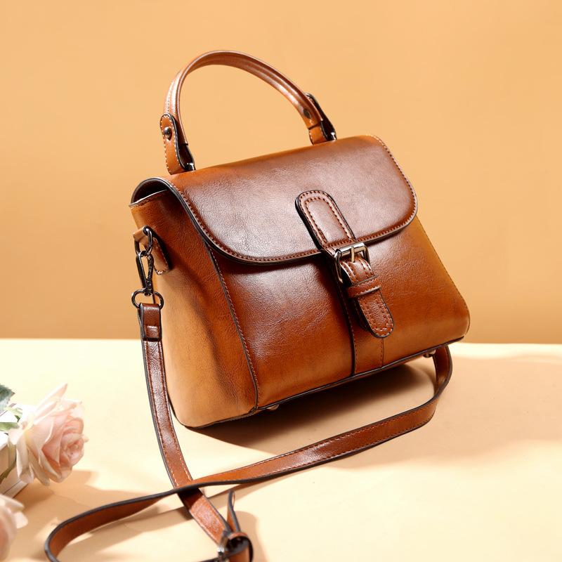 Bag Women's New Retro Fashion Casual Leather Buckle Messenger Bag Shoulder Slung Portable Women's Bag