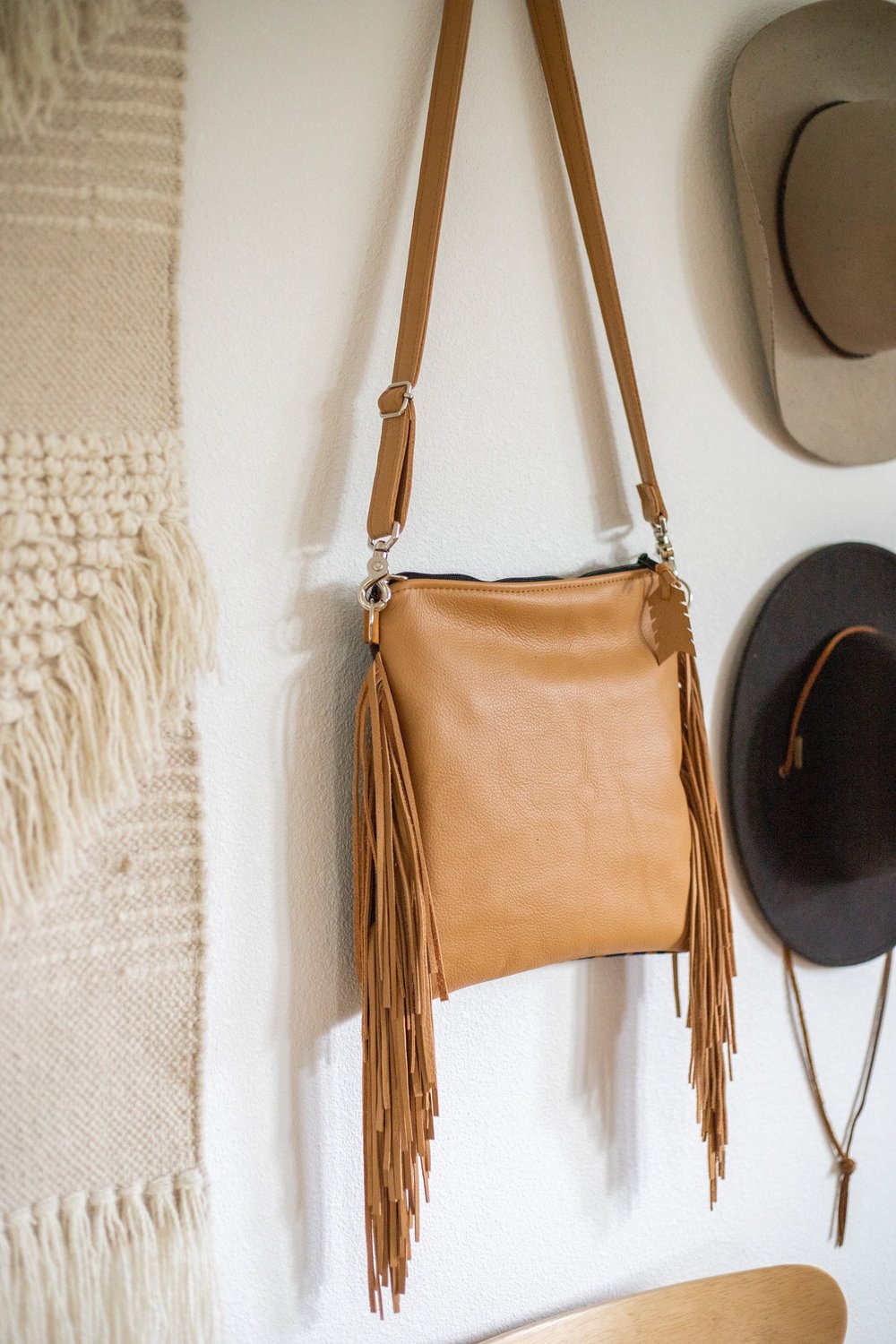 FRINGE CROSSBODY PURSE IN NAVY AND OLIVE WOOL