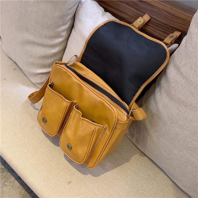 Women's Bag College Oil Leather Retro Bag Broadband Messenger Bag Large Capacity Shoulder Bag