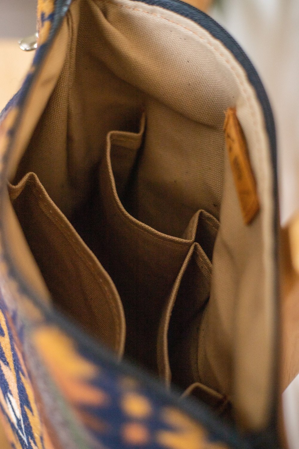 FRINGE CROSSBODY PURSE IN NAVY AND OLIVE WOOL