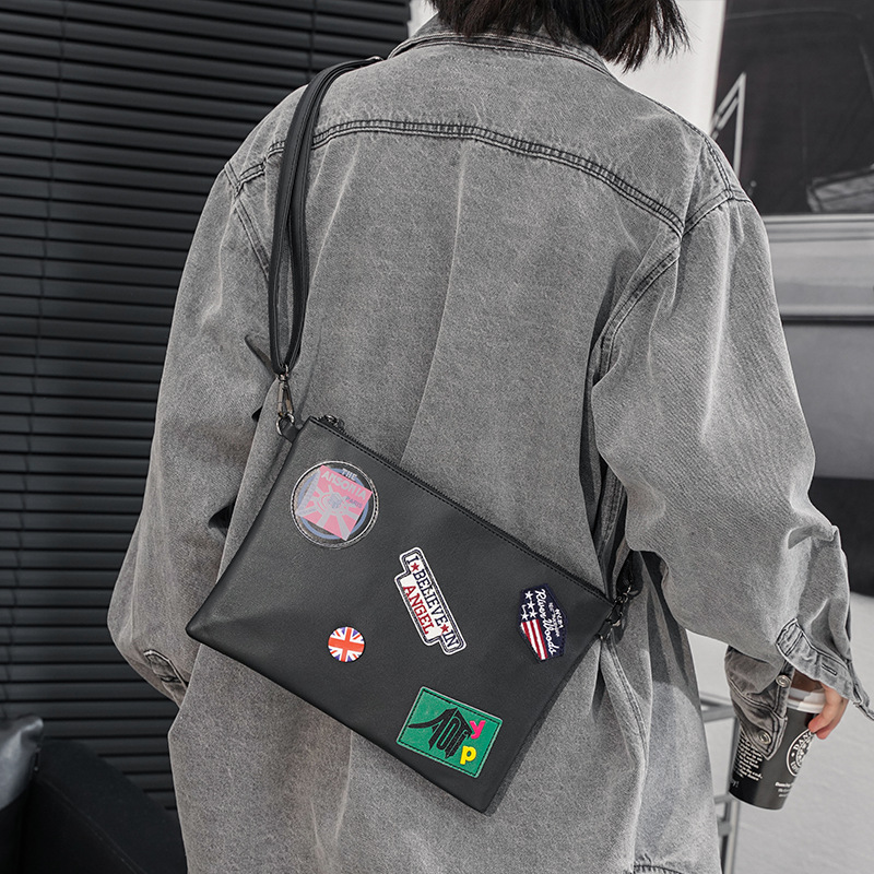 The New Korean Version Of The Tide Burst Men's And Women's Medal Envelope Bag