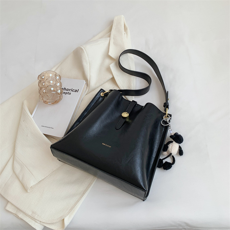 Vintage Bucket Bag High Capacity Premium Touche Shoulder Bag