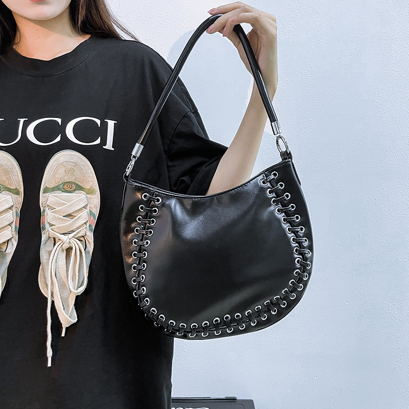 Semicircle Knit Tote