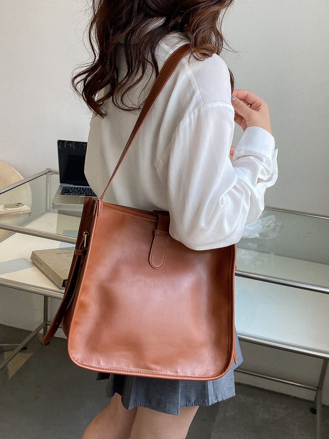 Stitch details square pack