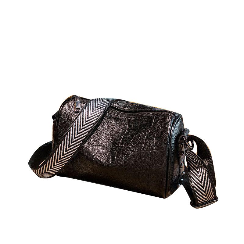 Crocodile Boston Pillow Bag Women's Fashion Joker Wide Shoulder Strap Messenger Bag Women's Shoulder Bag