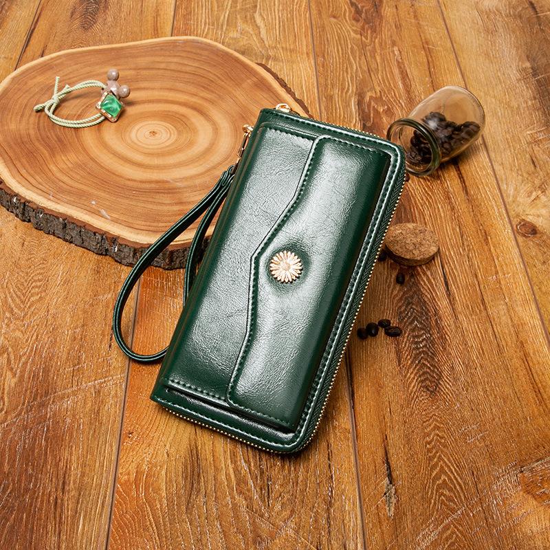 A stylish and simple long purse