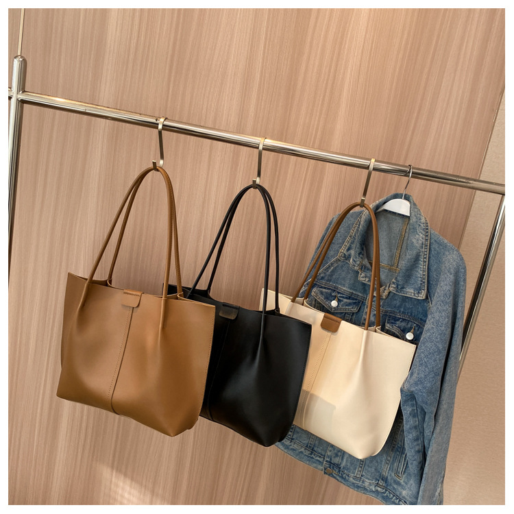 Large Hand Shoulder Bag