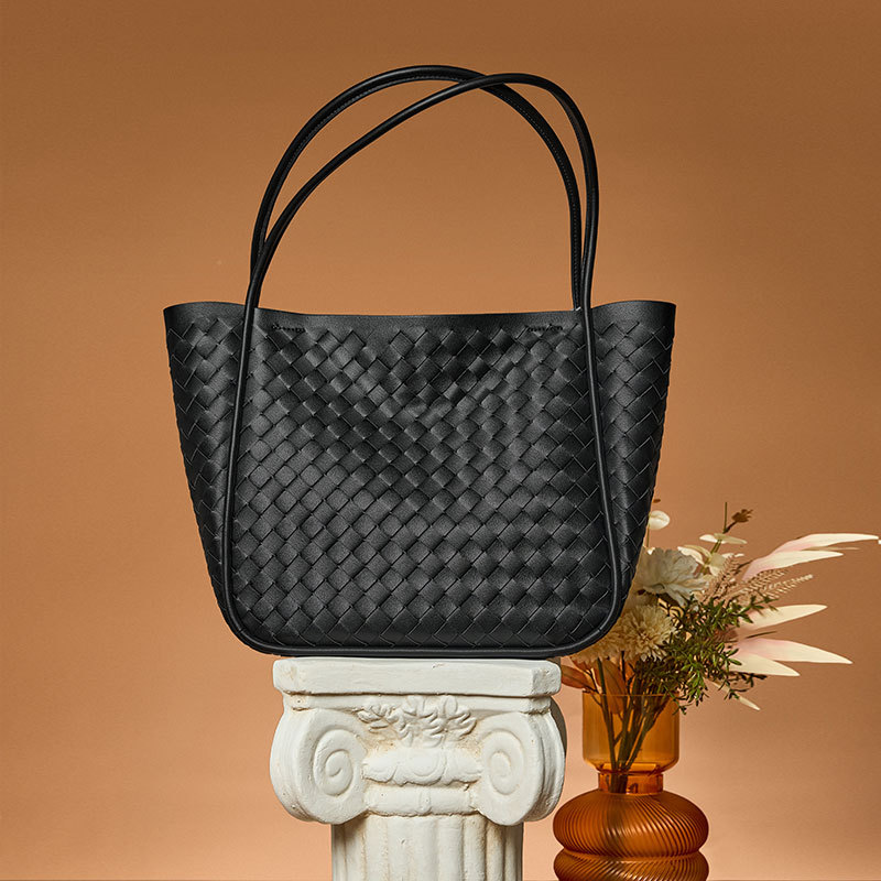Leather Woven Single Shoulder Large Tote Bag