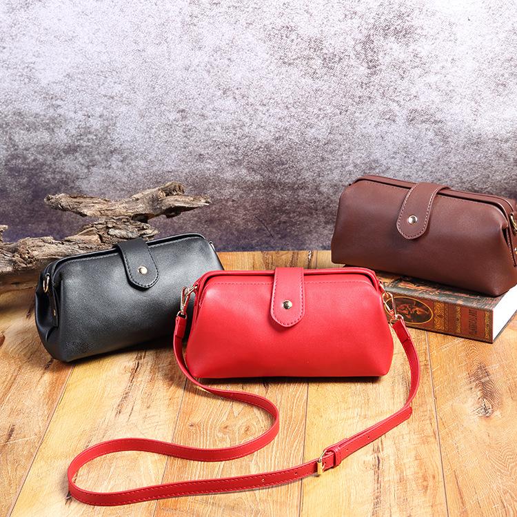 Retro Handmade Soft Mouth Bag Casual Mini Ladies Slung Bag