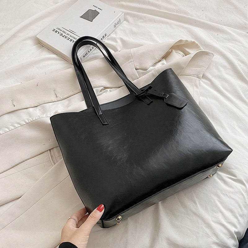 Retro Large Shoulder Bag