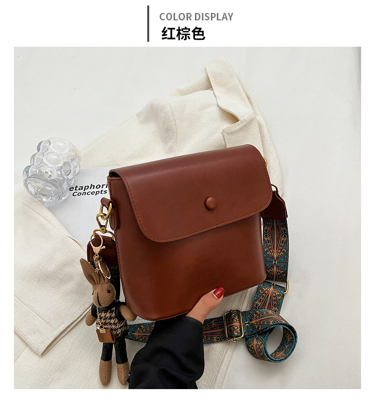 Wide Strap Crossbody Bag