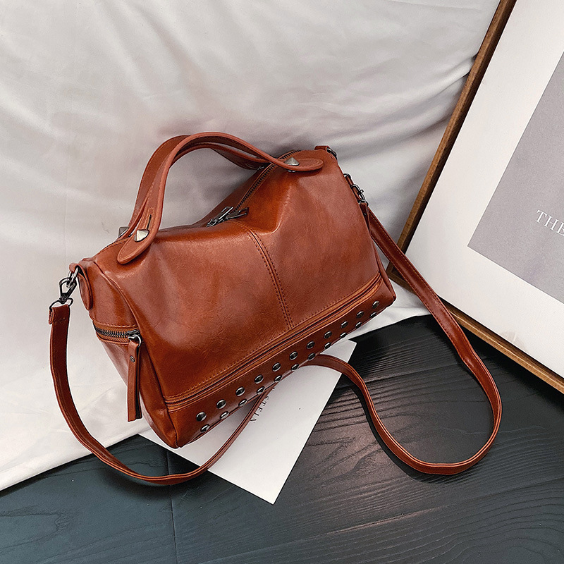 Single Shoulder Diagonal Bag Soft Leather
