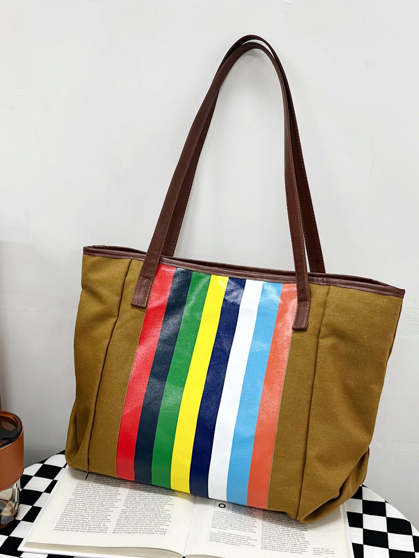 Block stripe print contrast piping shoulder tote bag